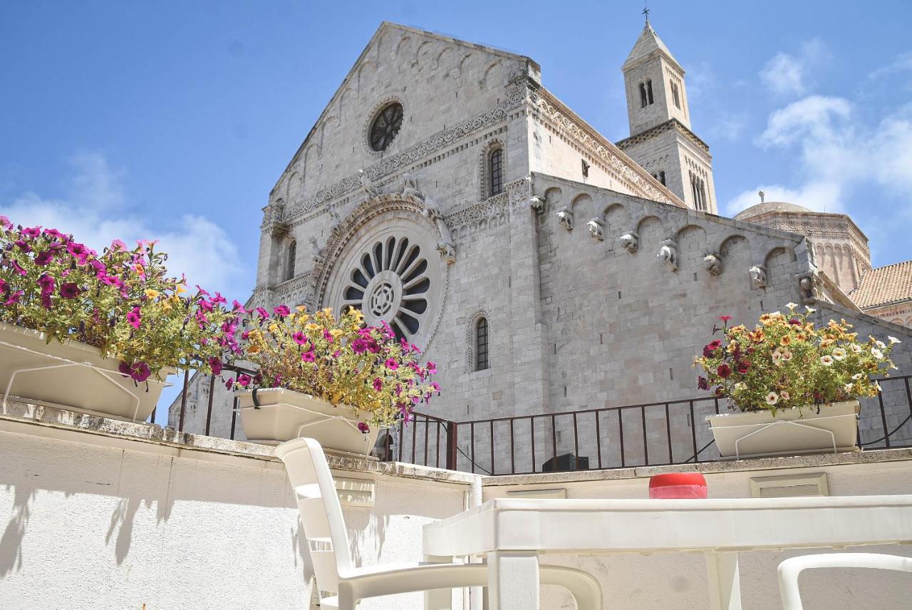 Vista Cattedrale - Super Attico Nel Centro Storico Bari Exterior foto