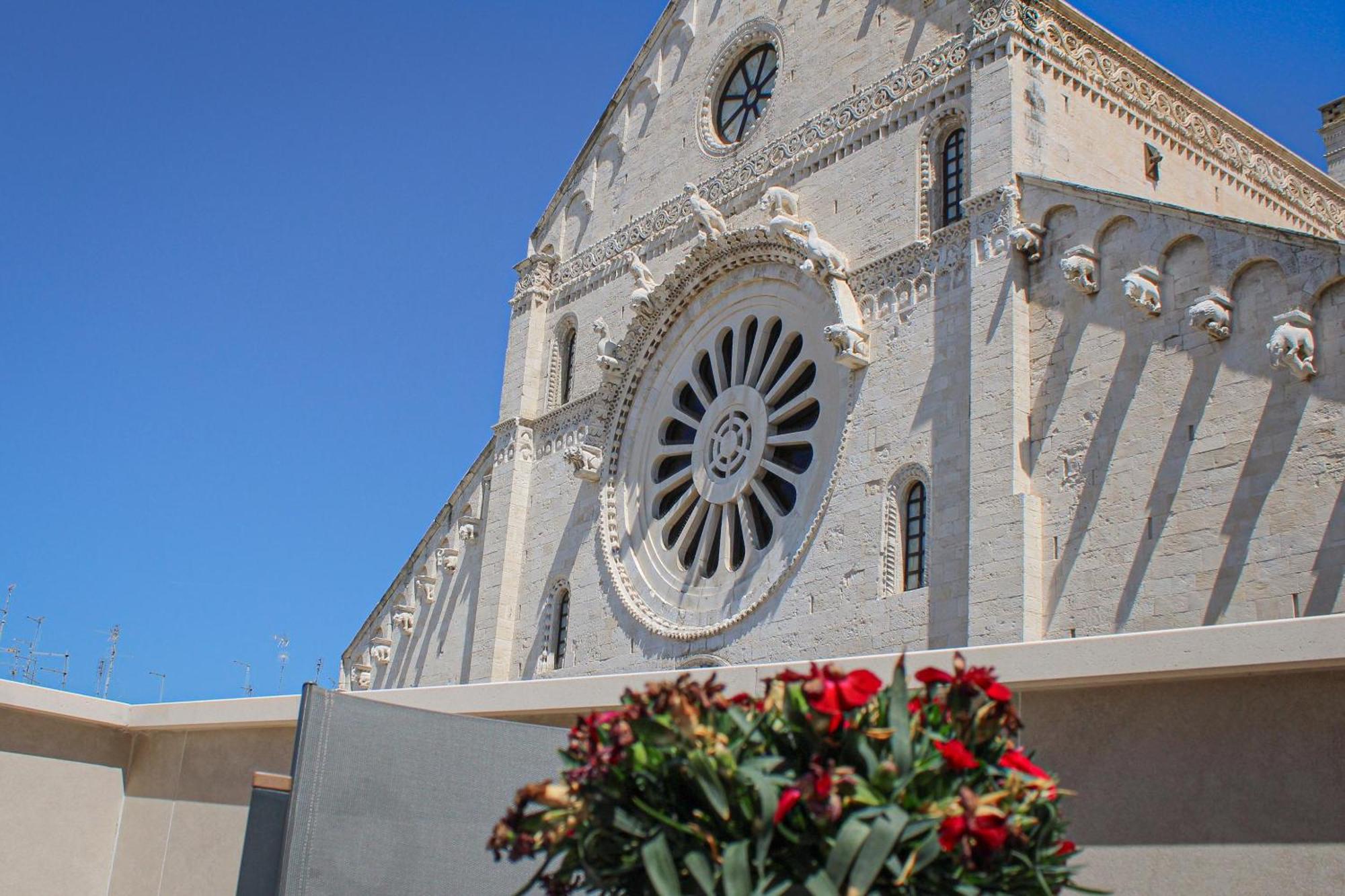 Vista Cattedrale - Super Attico Nel Centro Storico Bari Exterior foto